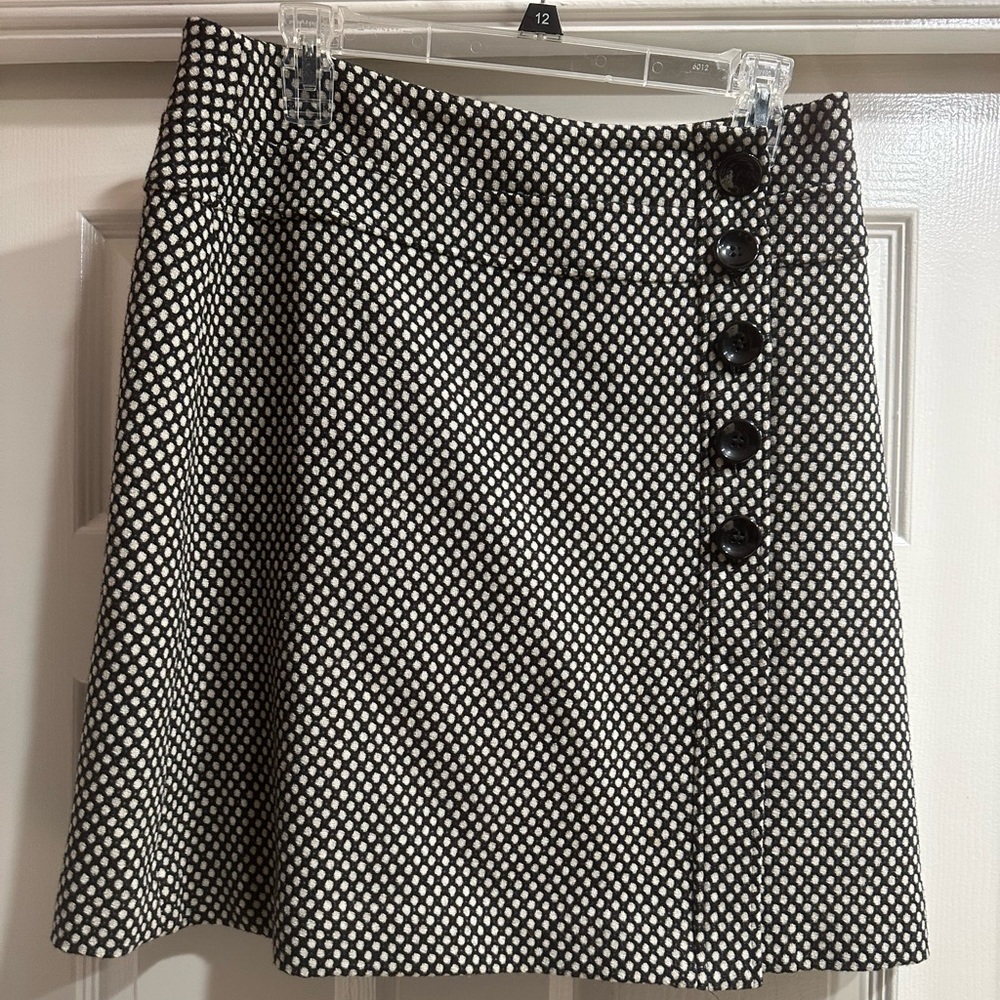 Talbots Size 8 Black and White Wool Lined Button Wrap Mini Skirt Short Mid Thigh